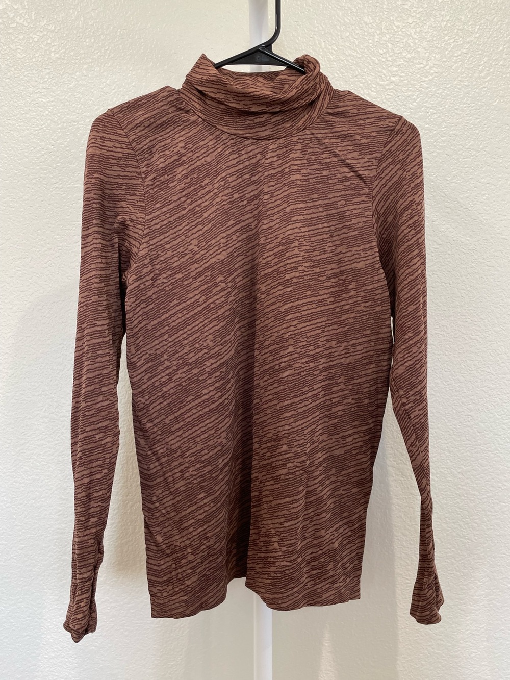 Athleta Flurry Seamless Turtleneck Large